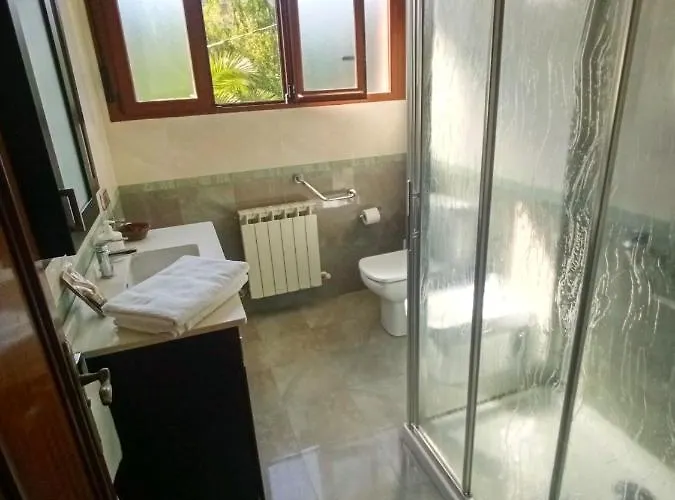 Garden 카스트로우르디알레스